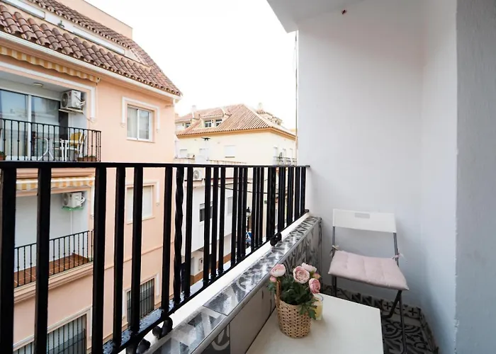 Calle Iglesia * 丰希罗拉